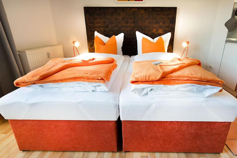 H&h Im Herzen Der Stadt Super Zentral Ruhig Mit Kochnischen Balkon Oder Empore Greifswald