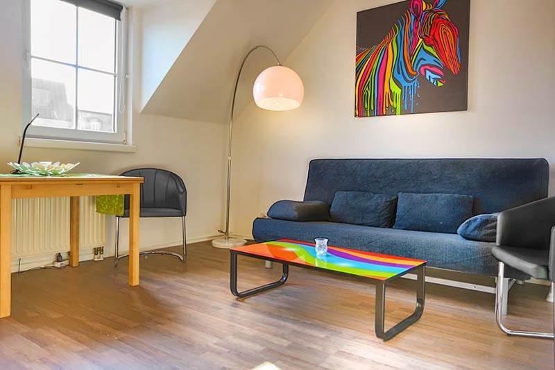 Apartment H&h Im Herzen Der Stadt Super Zentral Ruhig Mit Kochnischen Balkon Oder Empore *