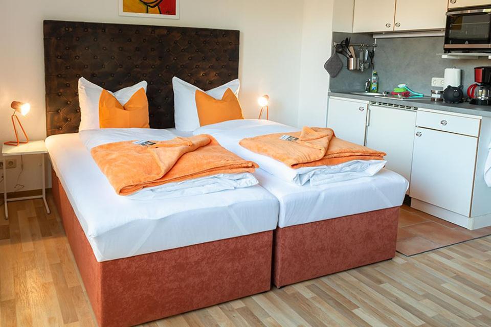H&h Im Herzen Der Stadt Super Zentral Ruhig Mit Kochnischen Balkon Oder Empore Apartment