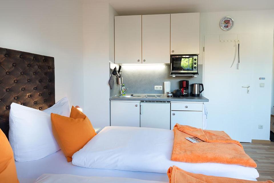 Apartment H&h Im Herzen Der Stadt Super Zentral Ruhig Mit Kochnischen Balkon Oder Empore Greifswald